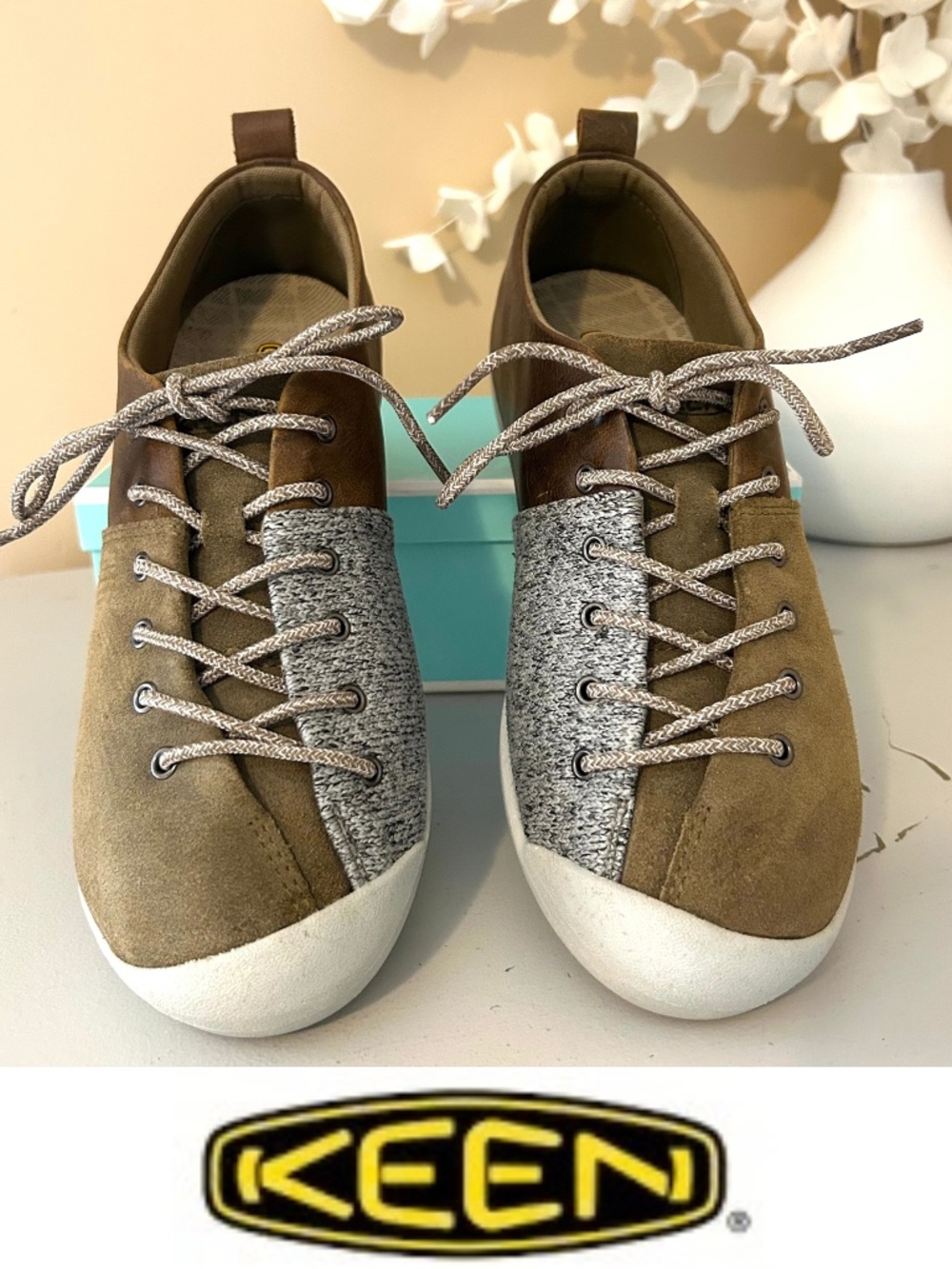 Like New KEEN Lower East Side Leather/Suede/Knit Lace Up Casual Shoe Size 7.5
